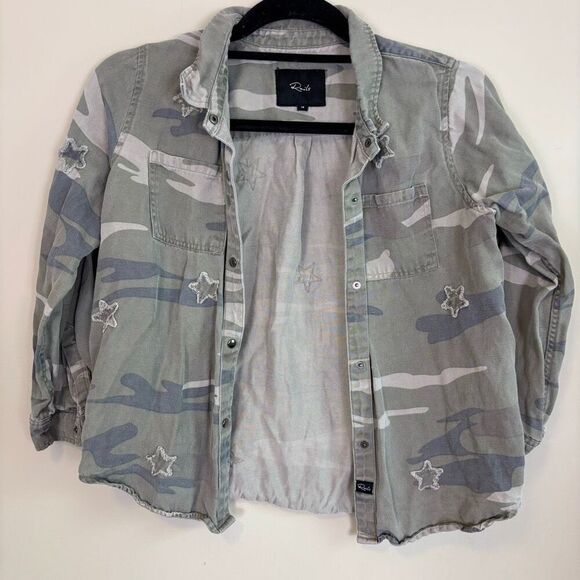 Rails Girl's Green Camo with Star Print Button Front Shirt Size 14 - Picture 3 of 6